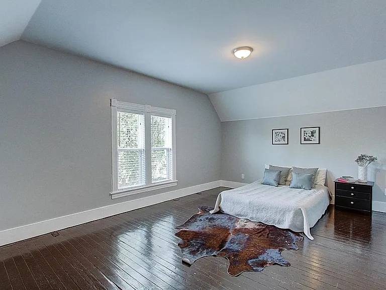 504 W 8the Ave — Photo 29