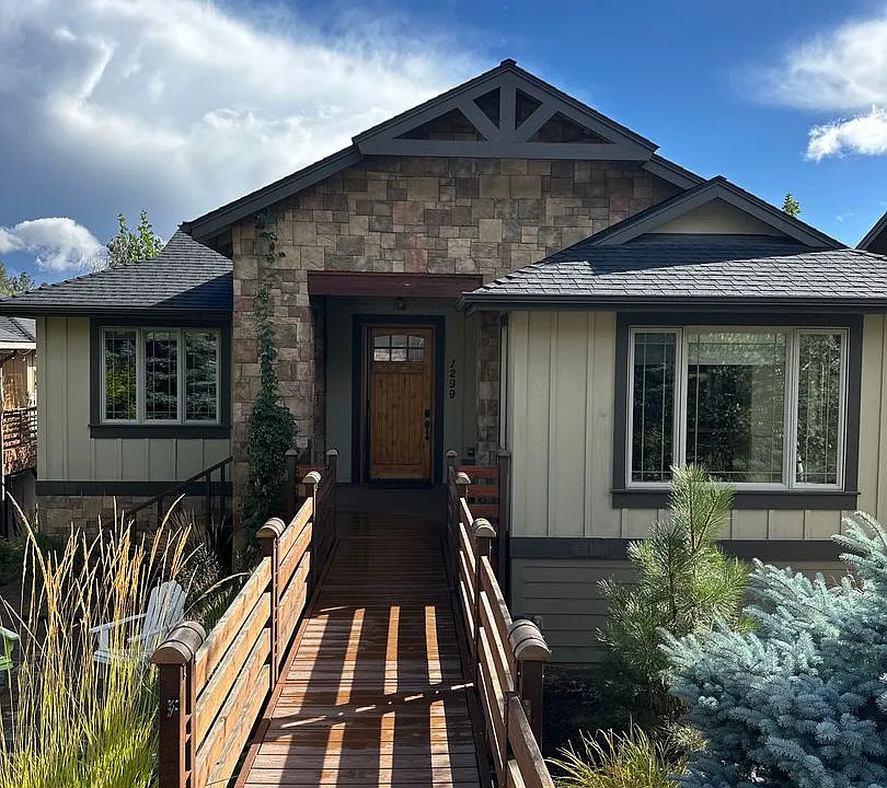 1299 NW Ogden Ave