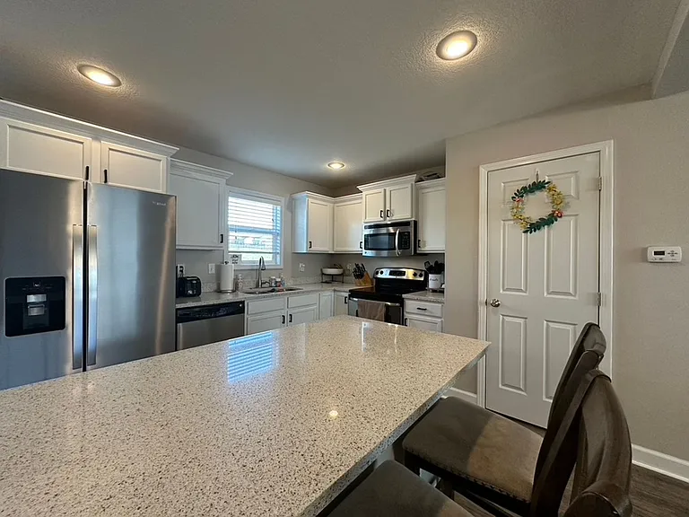 1709 Crabapple Ln — Photo 5