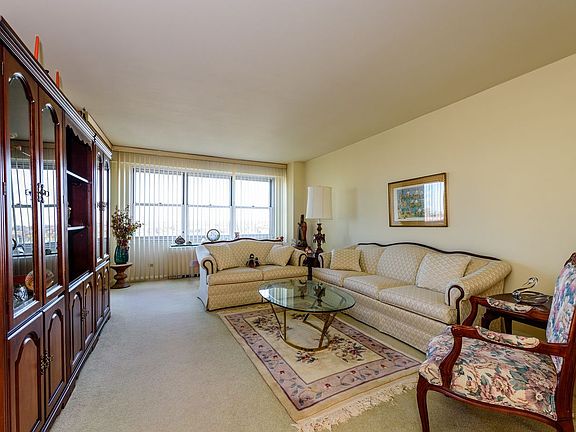 3rd image of 11101 Queens Blvd #11K