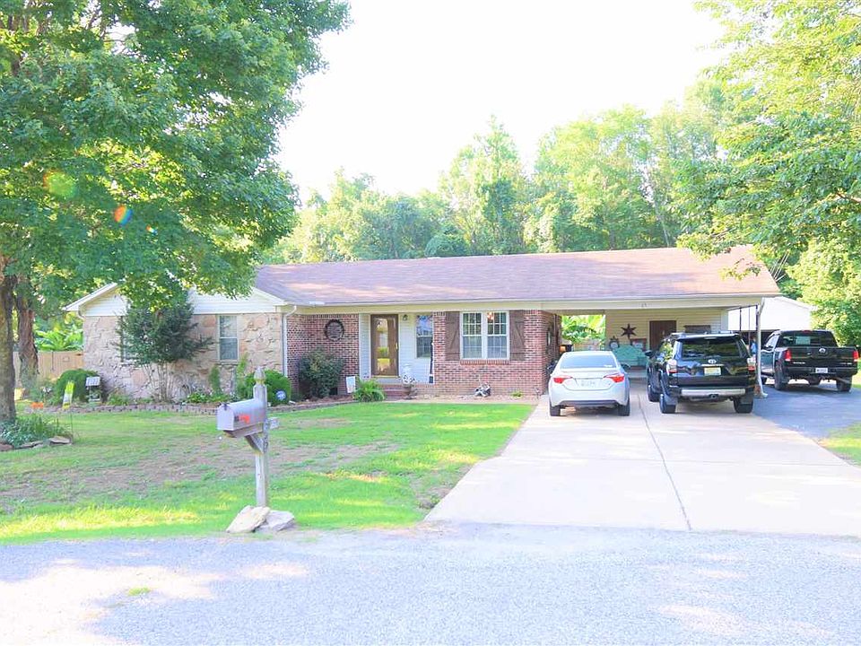 1st image of 65 Carol Ann Dr