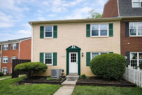 9889 Hagel Cir Photo 1