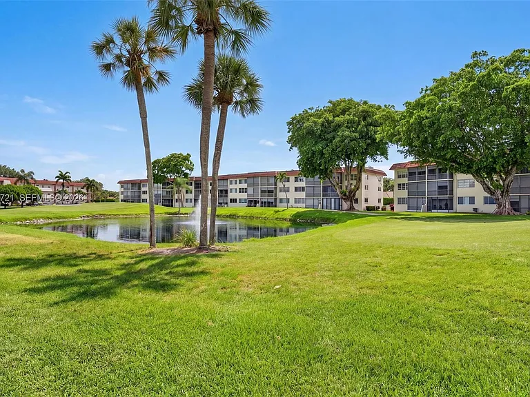 681 S Hollybrook Dr #310 — Photo 22