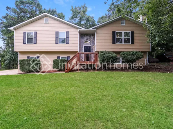 3396 Spring Ridge Dr, Douglasville, GA 30135