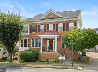 8872 Song Sparrow Dr, Gainesville, VA 20155