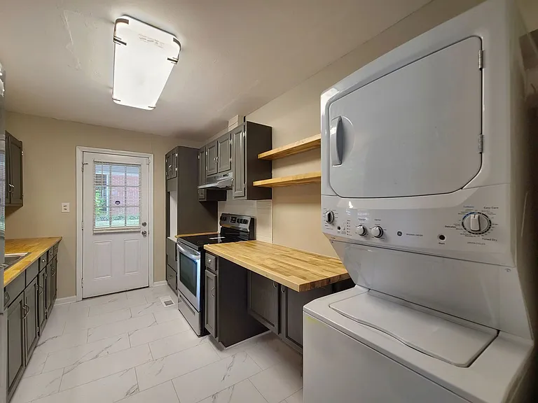 3225 Forrest Hills Dr — Photo 42