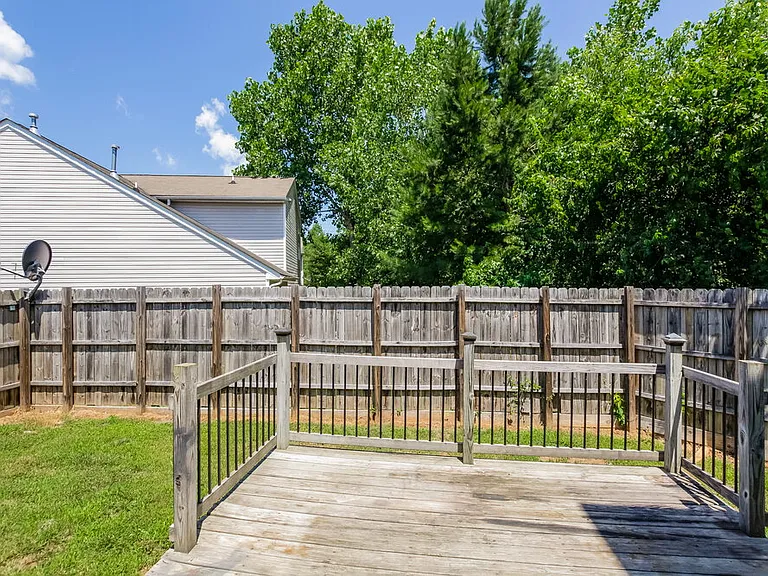 11909 Aubreywood Dr — Photo 15