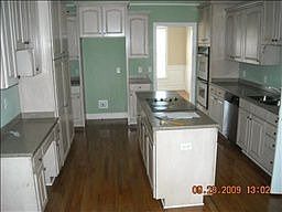 2nd image of 605 Seawell Ct
