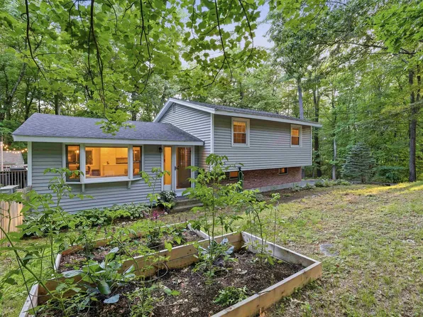 65 londonderry Street, Windham, NH 03053