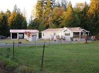 162 Storm Rd, Castle Rock, WA 98611