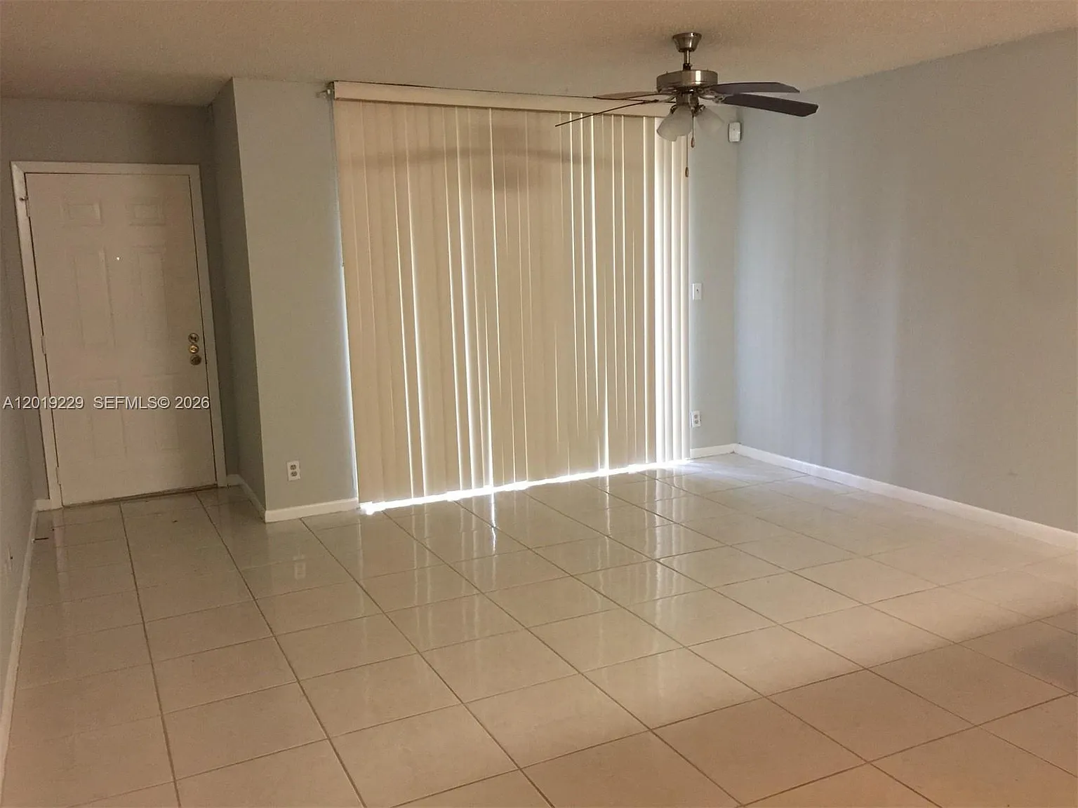 Coco Parc Condo — Photo 3