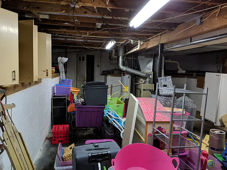 unfinished basement (crafts, strorage, or woodworking)