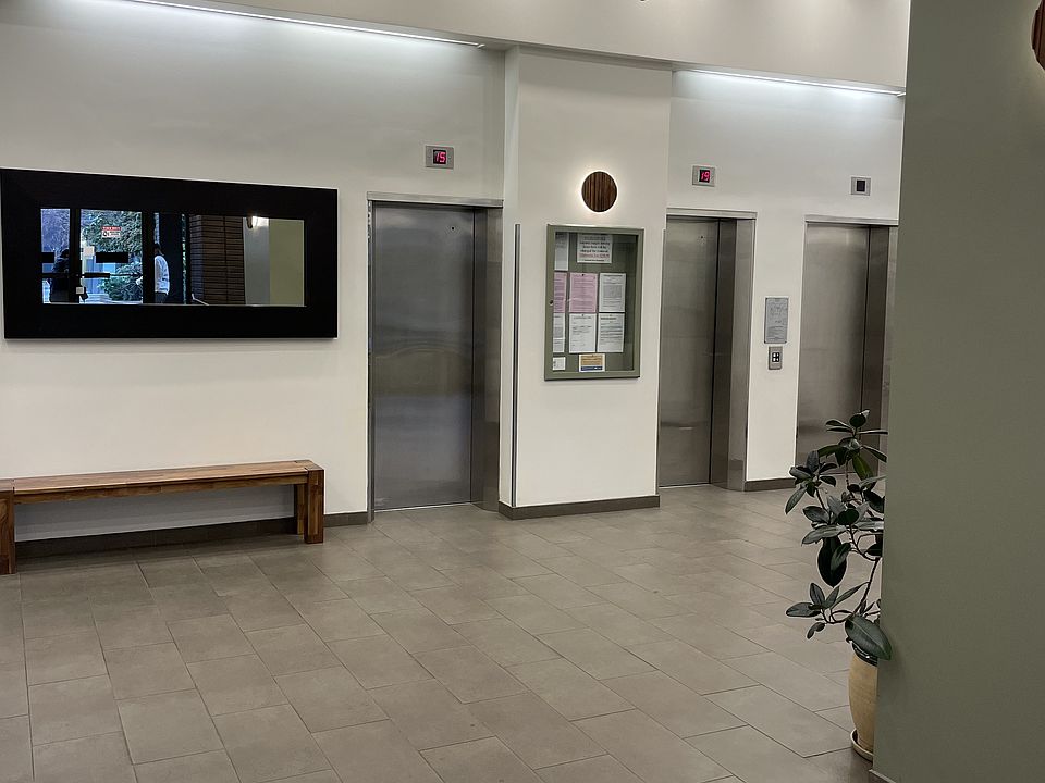 1st image of 1150 Jervis St #1B-1Ba-596Sqft