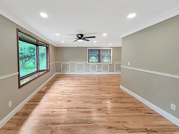 4th image of 1348 N Lakeview Dr
