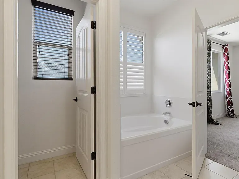 520 E Albertina Ave — Photo 35