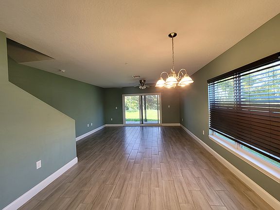 4th image of 116 SE 8th Ave #12