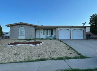 301 Vaudeville Dr, El Paso, TX 79912