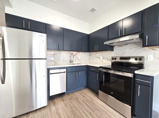 31-11 28th Rd #2, Astoria, NY 11102