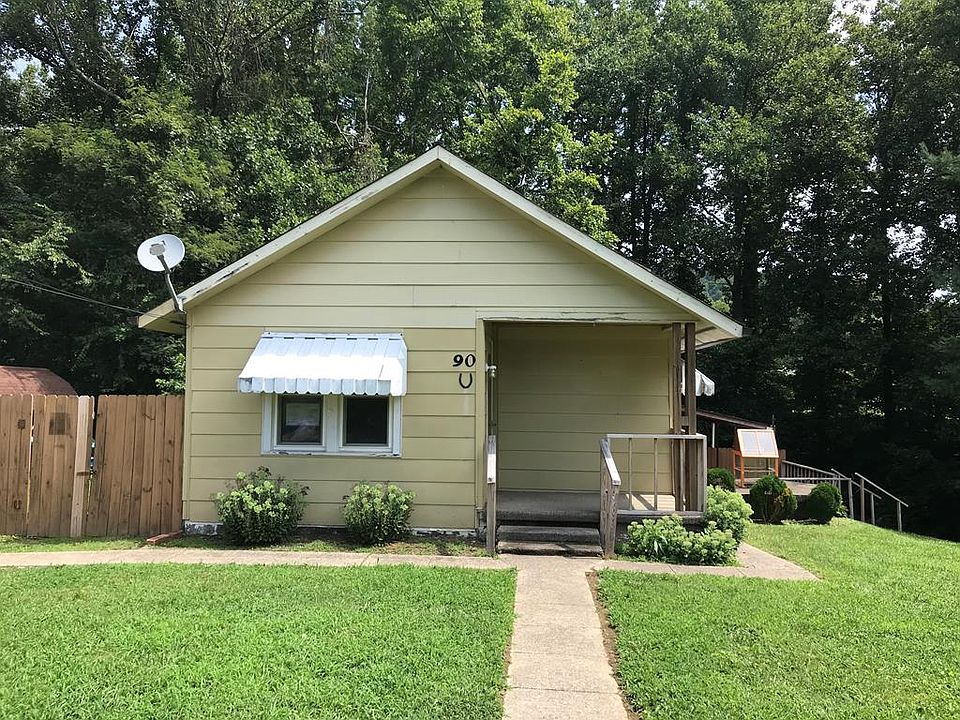 1st image of 90 Foch Ave