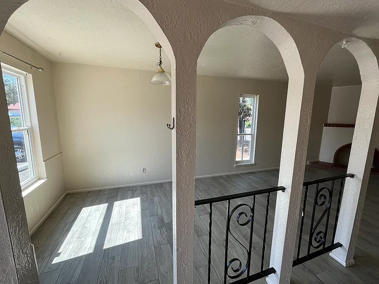 5900 Marble Ave NE #100 — Photo 2