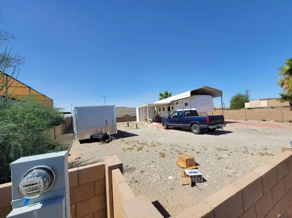 10302 Robin Ln, Wellton, AZ 85356