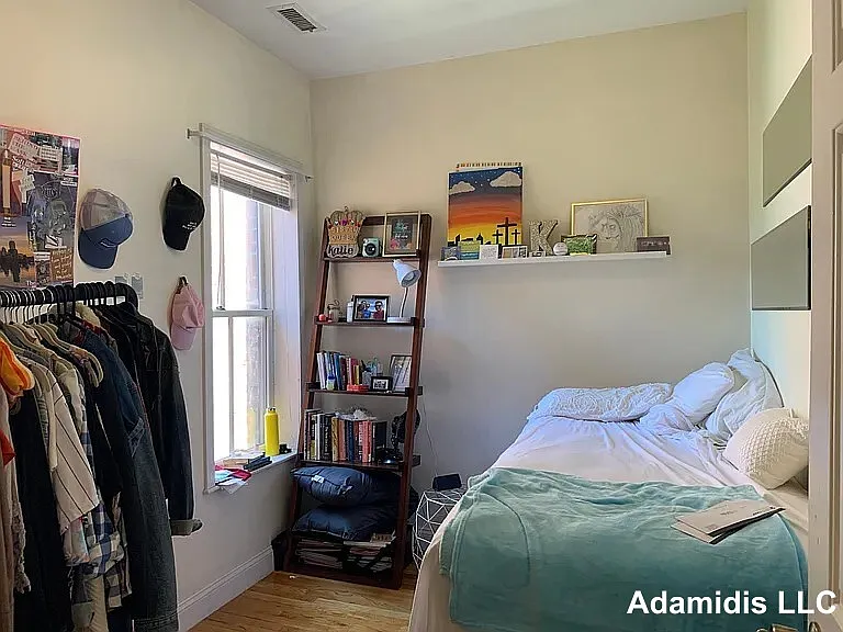 79 Highland St #2 — Photo 6
