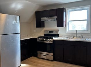 426 E Main St, Fall River, MA 02724