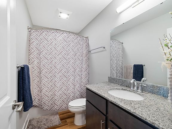 4th image of 112 Clover Valley Cir