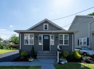 682 Leone St, Woodbridge, NJ 07095