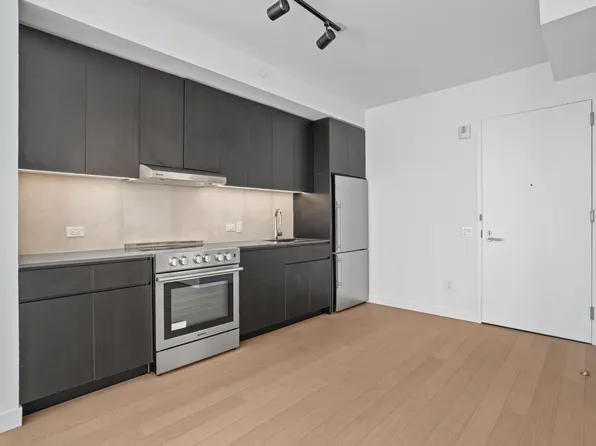 310 Livingston Street image 4 of 8