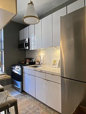 Rented by Metropolitan Equities | media 9