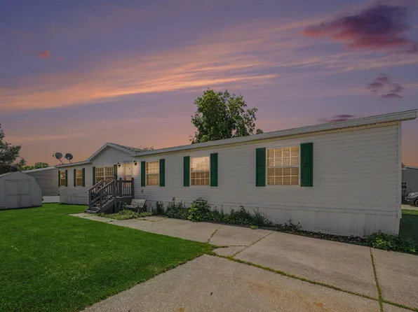 5616 N Mayberry St, Kalamazoo, MI 49009
