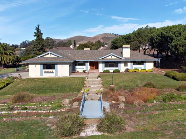 24635 Foothill Dr, Salinas, CA 93908