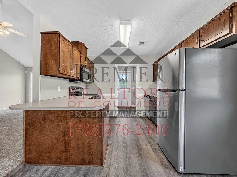 6788 Mitchell Dr — Photo 5