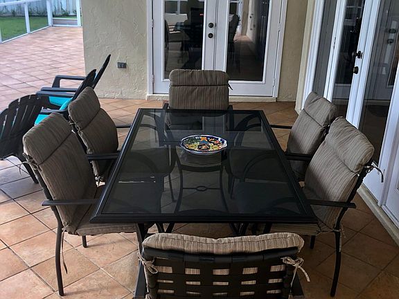 Enjoy the lanai