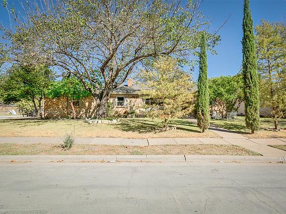 2nd image of 2322 Riverway Dr