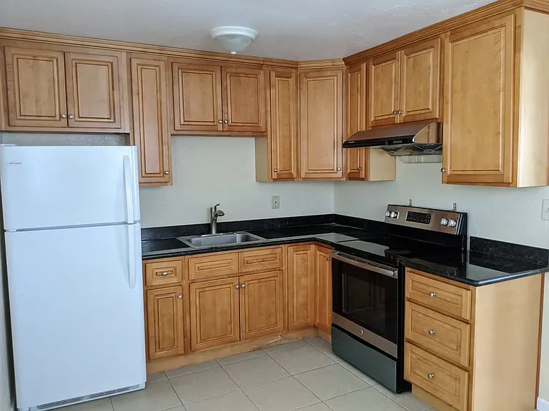 498 Doyle Rd #4 — Photo 2