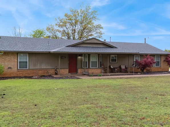 18380 E Elm Rd, Claremore, OK 74019