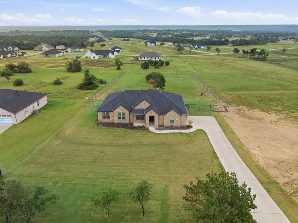 8800 Prather Rd, Springtown, TX 76082
