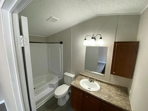 2621 Jeffersonville Rd Photo 1