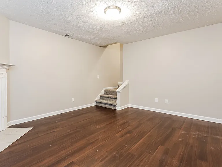 102 Inverness Trce — Photo 5