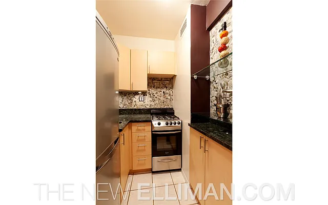 Sold by Douglas Elliman | media 10