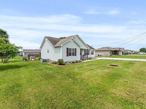 2nd image of 174 Apple Dr