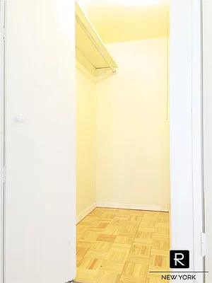 Rented by R New York | media 15