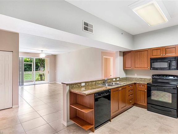 4th image of 20160 Estero Gardens Cir Unit 101