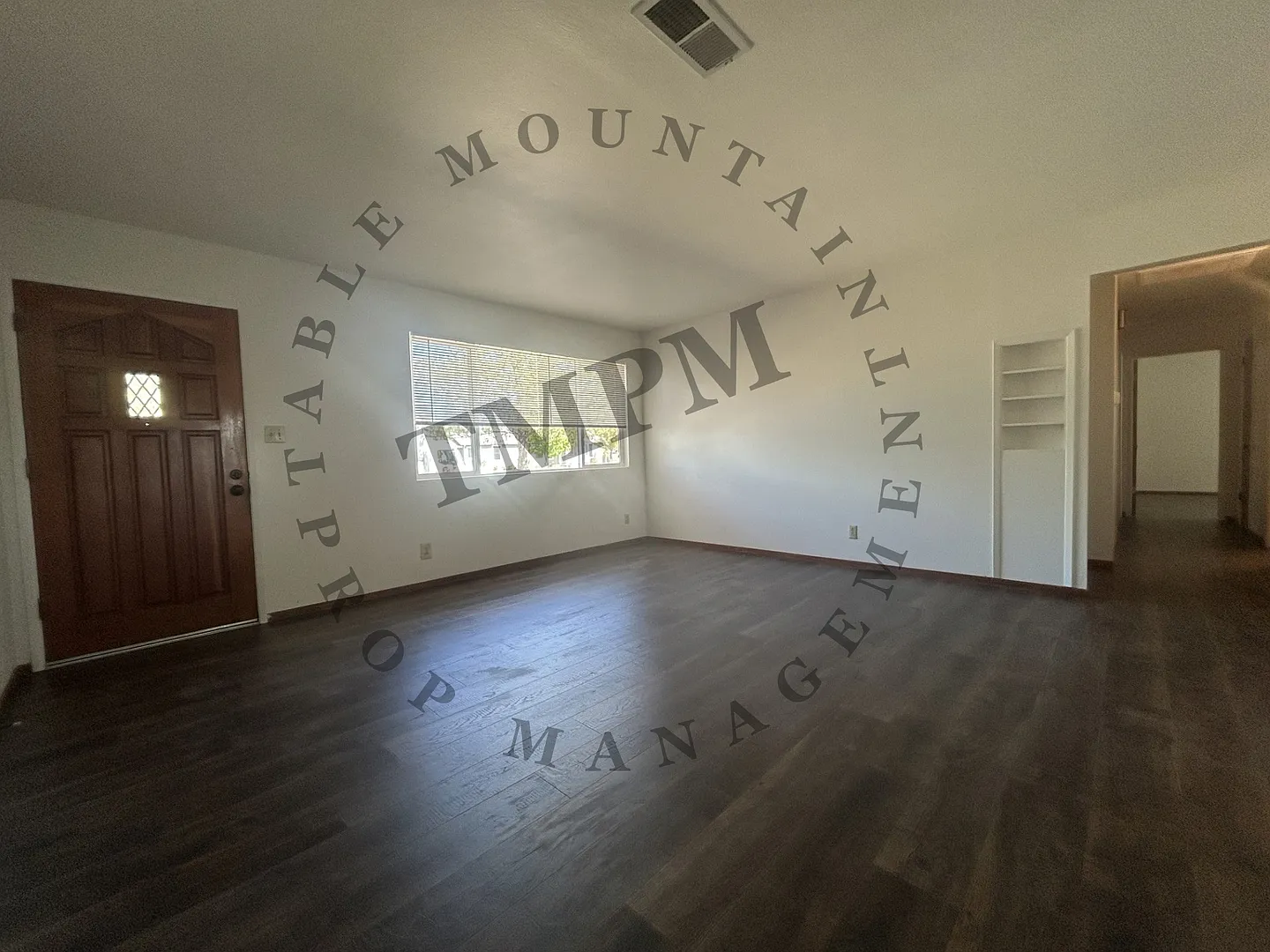 679 Siskiyou — Photo 2