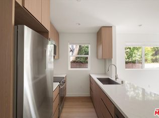 15209 Morrison St, Sherman Oaks, CA 91403