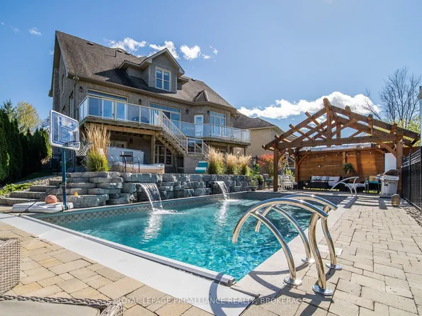 710 Kananaskis Dr, Kingston, ON K7P 0A9