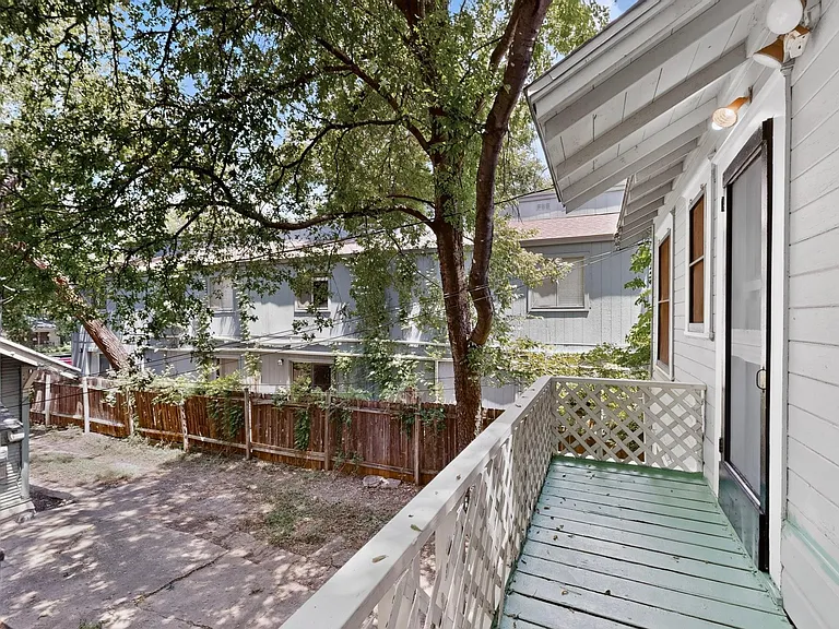 4205 Avenue B #GARAPT — Photo 26