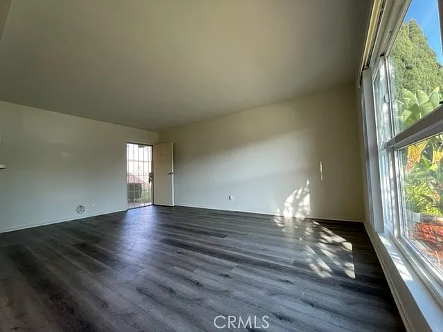 1811 W Sallie Ln #4 — Photo 25